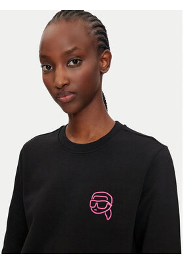 Karl Lagerfeld - KARL LAGERFELD Bluza 246W1816 Czarny Regular Fit. Typ kołnierza: dekolt w karo. Kolor: czarny. Materiał: bawełna