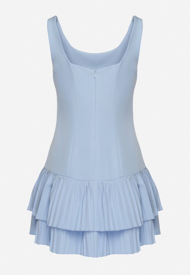 Born2be - Jasnoniebieska Sukienka Rozkloszowana z Taliowaniem i Plisowanym Dołem Soreqa. Okazja: na co dzień. Kolor: niebieski. Typ sukienki: plisowane. Styl: klasyczny, casual