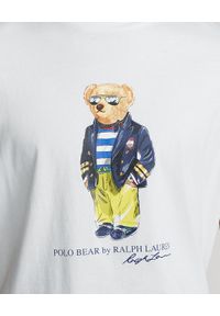 Ralph Lauren - RALPH LAUREN - Biała koszulka z misiem polo Custom Slim Fit. Typ kołnierza: polo. Kolor: biały. Materiał: bawełna. Wzór: nadruk #5