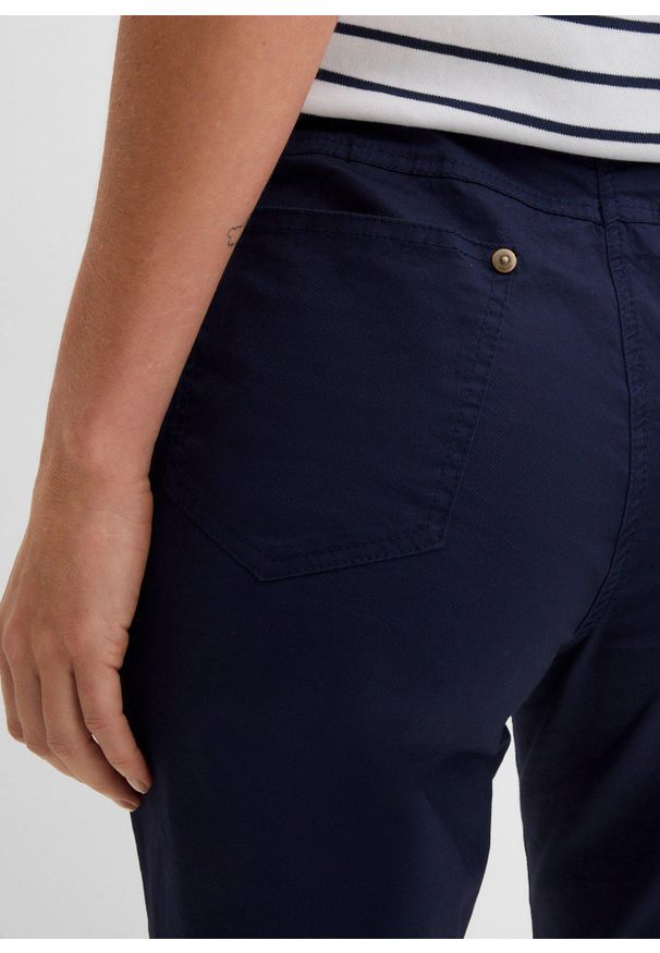 bonprix - Bermudy bawełniane z elastycznym paskiem. Kolor: niebieski. Materiał: bawełna