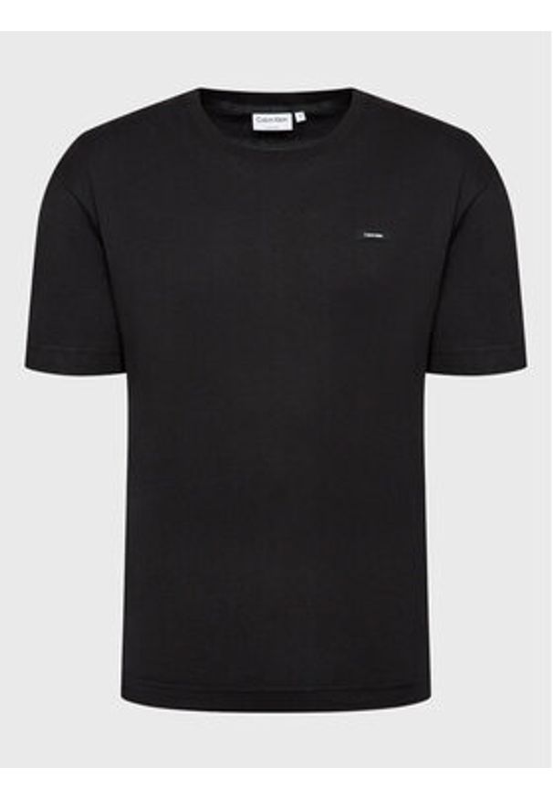 Calvin Klein T-Shirt K10K110669 Czarny Regular Fit. Kolor: czarny. Materiał: bawełna