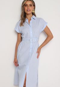 Born2be - Niebieska Bawełniana Sukienka Koszulowa z Materiałowym Paskiem w Talii Nelarinda. Typ kołnierza: kołnierzyk klasyczny. Kolor: niebieski. Materiał: bawełna, materiał. Typ sukienki: koszulowe. Styl: klasyczny, elegancki #7