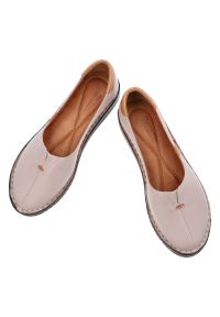 Półbuty damskie Artiker, naturalna skóra licowa z miękką cholewką wsuwaną konstrukcją, jasnobrązowe, 50C0342. Okazja: na spacer, na co dzień. Kolor: brązowy. Materiał: skóra. Szerokość cholewki: normalna. Styl: casual, elegancki #6