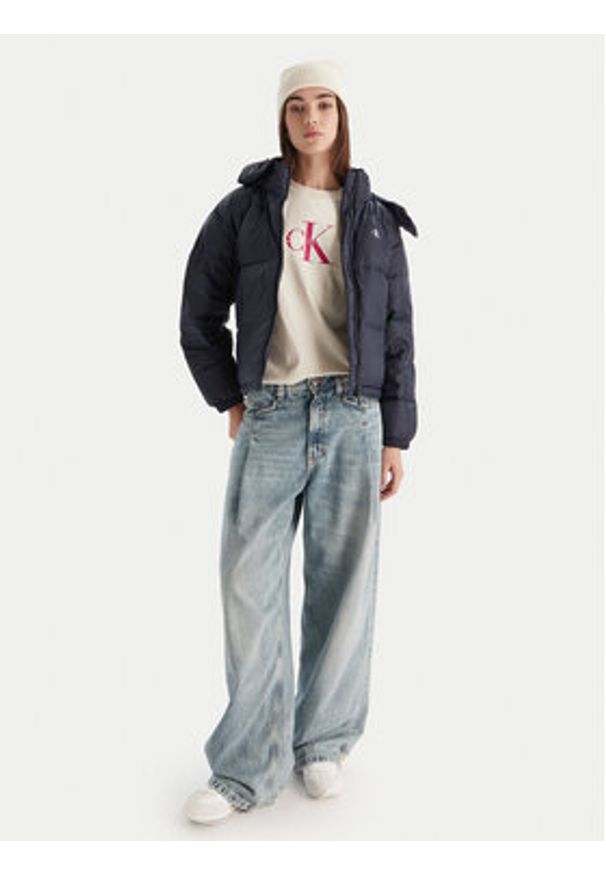 Calvin Klein Jeans Kurtka puchowa Essential LV047D501G Granatowy Relaxed Fit. Kolor: niebieski. Materiał: syntetyk
