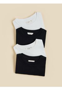 Reserved - T-shirt regular - czarny. Kolor: czarny. Materiał: dzianina, bawełna