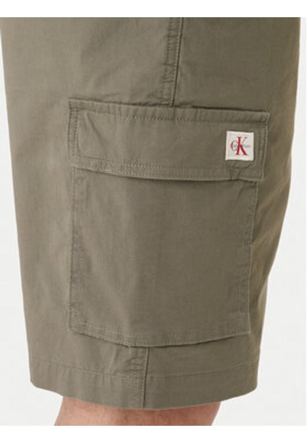 Calvin Klein Jeans Szorty materiałowe LV04RB618G Khaki Regular Fit. Kolor: brązowy. Materiał: bawełna
