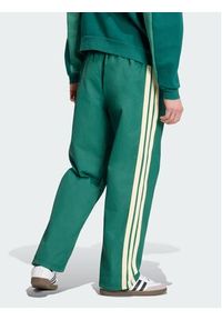 Adidas - adidas Spodnie dresowe 164818 Zielony Loose Fit. Kolor: zielony. Materiał: dresówka #2