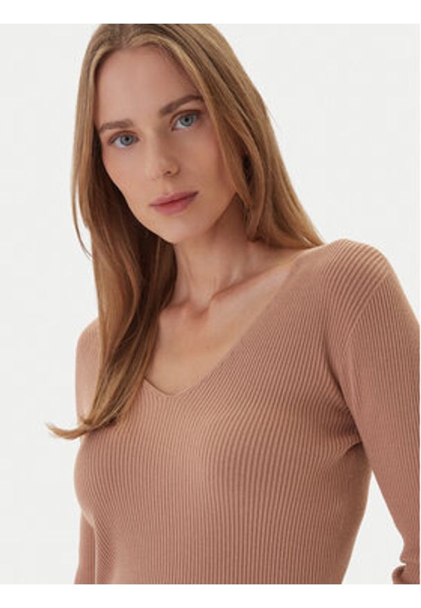 Kontatto Sweter 3M0818C Beżowy Slim Fit. Kolor: beżowy. Materiał: wiskoza, syntetyk