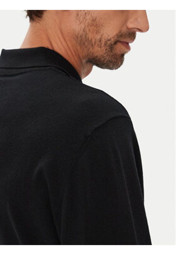 C.P. Company Sweter 19CMKN038A005528A Czarny Regular Fit. Kolor: czarny. Materiał: wełna