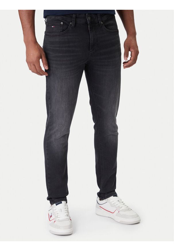 Tommy Jeans Jeansy Austin DM0DM22455 Niebieski Slim Fit. Kolor: niebieski