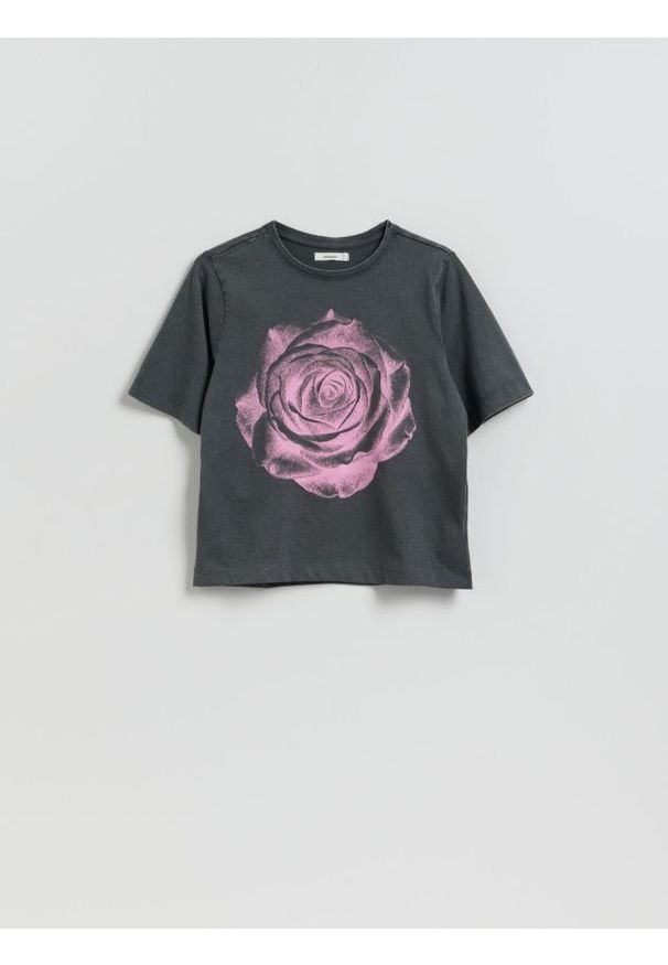 Reserved - T-shirt z nadrukiem - ciemnoszary. Kolor: szary. Materiał: dzianina, bawełna. Wzór: nadruk