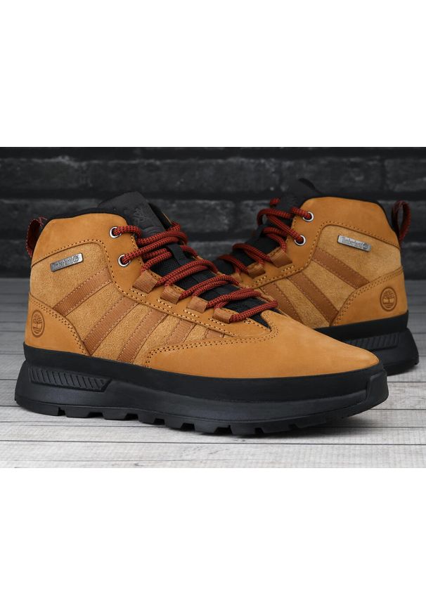 Buty męskie Timberland Euro Trekker Mid Leather. Kolor: czarny, wielokolorowy, żółty. Sezon: zima. Sport: turystyka piesza
