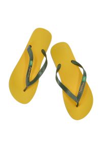 Żółte Japonki Ipanema Modne Obuwie Męskie. Okazja: na plażę, na spacer. Kolor: żółty. Materiał: materiał. Sezon: lato. Styl: wakacyjny #7