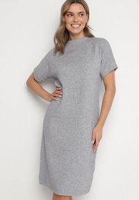 Born2be - Szara Sukienka z Wiskozą Bawełną i Odpinanym Kwiatem 3D Zeiada. Kolor: szary. Materiał: bawełna, wiskoza. Wzór: kwiaty #1