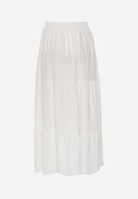 Renee - Biała Rozkloszowana Spódnica Maxi z Wiskozy z Materiałowymi Paskami Wintelis. Okazja: na imprezę, na co dzień, na spotkanie biznesowe. Kolor: biały. Materiał: materiał, wiskoza. Wzór: kolorowy, paski. Sezon: lato. Styl: wakacyjny, casual, biznesowy, elegancki #4