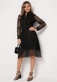 Born2be - Czarna Koszulowa Rozkloszowana Sukienka Midi z Paskiem i Ozdobną Koronką oraz Guzikami Casuva. Okazja: na imprezę. Kolor: czarny. Materiał: koronka. Wzór: koronka. Typ sukienki: koszulowe. Styl: wizytowy, klasyczny, elegancki. Długość: midi #3