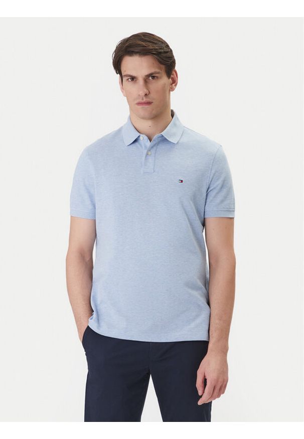 TOMMY HILFIGER - Tommy Hilfiger Polo 1985 MW0MW17770 Błękitny Regular Fit. Typ kołnierza: polo. Kolor: niebieski. Materiał: bawełna