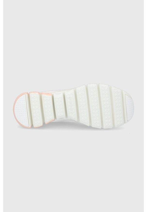 skechers - Skechers - Buty. Nosek buta: okrągły. Zapięcie: sznurówki. Kolor: beżowy. Materiał: mesh. Obcas: na obcasie. Wysokość obcasa: niski