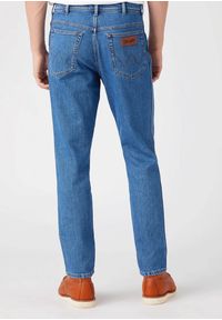 Wrangler - WRANGLER TEXAS TAPER MĘSKIE SPODNIE JEANSOWE ALL IN STONE W12T3831T