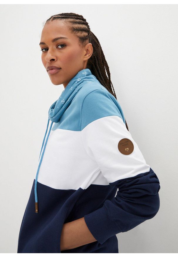 bonprix - Bluza z drukowanym kołnierzem, z czystej bawełny. Kolor: niebieski. Materiał: bawełna