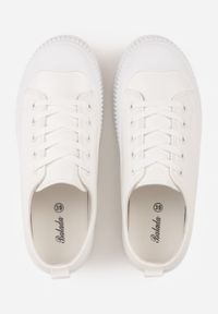 Renee - Białe Trampki z Imitacji Zamszu na Żłobionej Podeszwie Nivenatia. Kolor: biały. Materiał: zamsz. Styl: elegancki #5