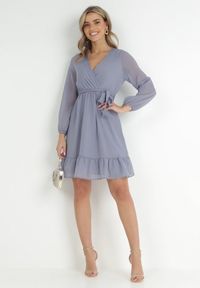 Born2be - Niebieska Sukienka Pronestra. Kolor: niebieski. Materiał: materiał, tkanina. Wzór: gładki. Typ sukienki: kopertowe. Styl: elegancki. Długość: mini #5