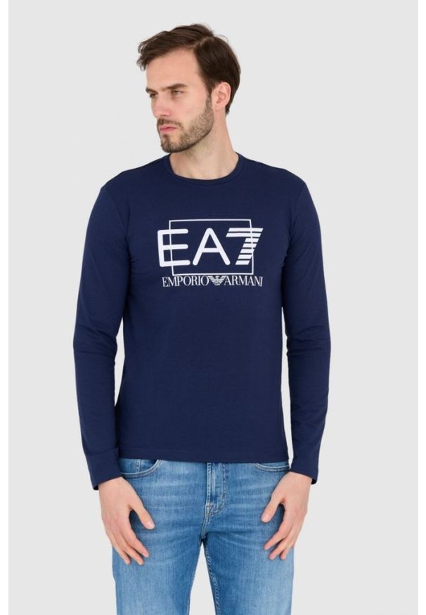 EA7 Emporio Armani - EA7 Granatowy męski bawełniany longsleeve, Rozmiar S. Kolor: niebieski. Materiał: bawełna. Długość rękawa: długi rękaw. Długość: długie