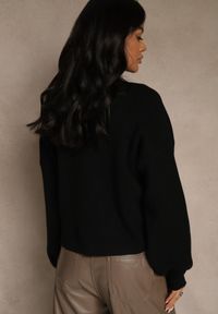 Renee - Czarny Golf Ozdobiony Ściągaczami Wedena. Okazja: na co dzień. Typ kołnierza: golf. Kolor: czarny. Materiał: skóra, jeans. Wzór: aplikacja. Styl: casual #4