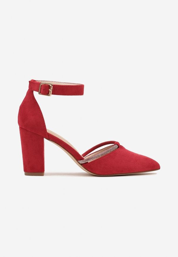 Renee - Czerwone Eleganckie Czółenka Vices ze Skórzaną Wkładką i Cyrkoniami Sarirra. Okazja: na spotkanie biznesowe, do pracy. Zapięcie: sprzączka. Kolor: czerwony. Materiał: skóra. Wzór: aplikacja. Obcas: na obcasie. Styl: elegancki. Wysokość obcasa: średni