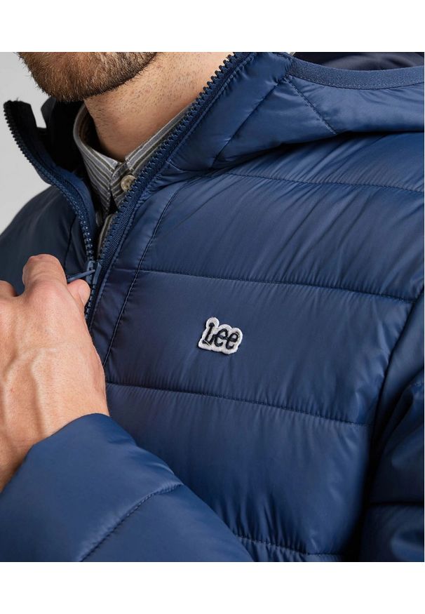 Lee - LEE LIGHT PUFFER JKT MĘSKA KURTKA PREJŚCIOWA MARINE L87HSZ54 112321560. Styl: marine