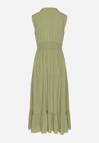 Born2be - Zielona Wiskozowa Sukienka o Kopertowym Kroju z Falbanką Uliria. Kolor: zielony. Materiał: wiskoza. Typ sukienki: kopertowe. Styl: elegancki #7