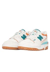 Buty do chodzenia dla dorosłych New Balance 550 Sea Salt Verdigris. Kolor: zielony, pomarańczowy. Sport: turystyka piesza