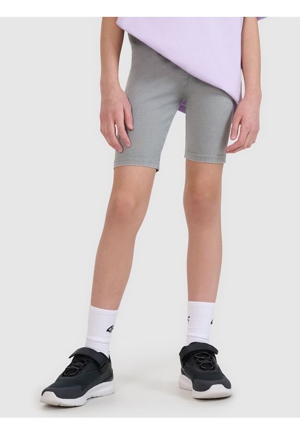 4f - 4F Legginsy kolarki z efektem acid wash dziewczęce - szare 158 (12-13 lat). Okazja: na co dzień. Stan: podwyższony. Kolor: szary. Materiał: dzianina, materiał, bawełna, jersey. Długość: krótkie. Wzór: gładki, ze splotem. Sezon: lato. Styl: sportowy, casual