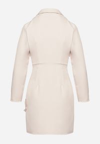 Born2be - Beżowa Marynarkowa Sukienka Mini z Kopertową Górą Nivrade. Kolor: beżowy. Typ sukienki: kopertowe. Długość: mini #4