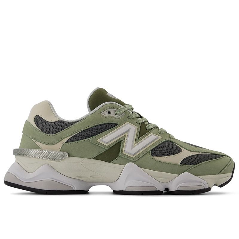 mii　604530 Beżowe buty sportowe New Balance z cholewką, z nadrukiem