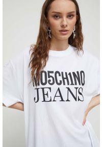 Moschino Jeans t-shirt bawełniany kolor biały. Kolor: biały. Materiał: bawełna. Długość rękawa: krótki rękaw. Długość: krótkie. Styl: klasyczny