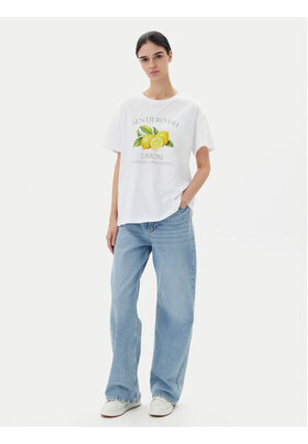 Pieces T-Shirt Thea 17157114 Biały Standard Fit. Kolor: biały. Materiał: bawełna