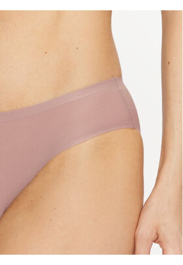 Chantelle Figi klasyczne Soft Stretch C26430 Beżowy. Kolor: beżowy. Materiał: syntetyk