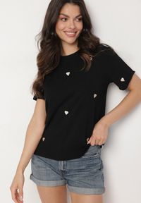 Born2be - Czarny T-shirt z Bawełny w Serca Kolavelle. Okazja: na co dzień, na spacer. Kolor: czarny. Materiał: bawełna. Styl: klasyczny, casual