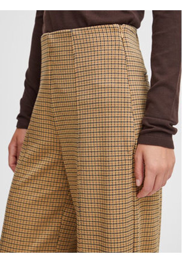 ICHI Spodnie materiałowe 20115719 Brązowy Relaxed Fit. Kolor: brązowy. Materiał: syntetyk