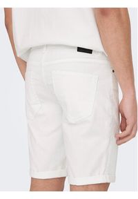 Only & Sons Szorty materiałowe 22024451 Biały Regular Fit. Kolor: biały. Materiał: bawełna