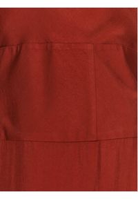IVY & OAK - IVY OAK Sukienka codzienna IO117601 Czerwony Regular Fit. Okazja: na co dzień. Kolor: czerwony. Materiał: wiskoza. Typ sukienki: proste. Styl: casual