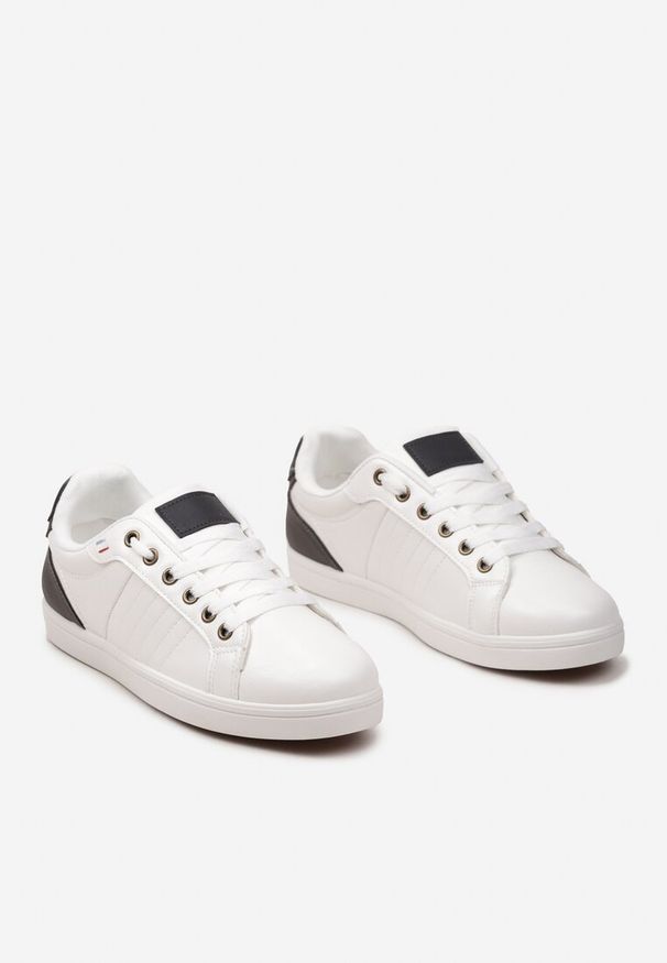 Born2be - Białe Tenisówki z Klasycznymi Sznurówkami i Przeszyciami Werille. Kolor: biały. Materiał: jeans. Wzór: aplikacja. Styl: klasyczny