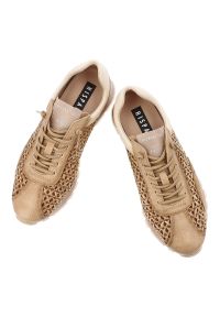 Sneakersy damskie Hispanitas, ze skóry naturalnej z tekstylnymi wstawkami ażurowymi klasyczne sznurowanie i zaokrąglony nosek, beżowe, RHV264741 Bole. Okazja: na co dzień. Zapięcie: sznurówki. Kolor: beżowy. Materiał: skóra. Szerokość cholewki: normalna. Wzór: ażurowy. Sezon: lato. Styl: klasyczny #7