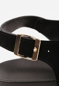 Born2be - Czarne Sandały w Typie Japonek z Imitacji Zamszu ze Sprzączką Arieslyn. Okazja: na co dzień. Zapięcie: sprzączka. Kolor: czarny. Materiał: zamsz. Styl: casual #4