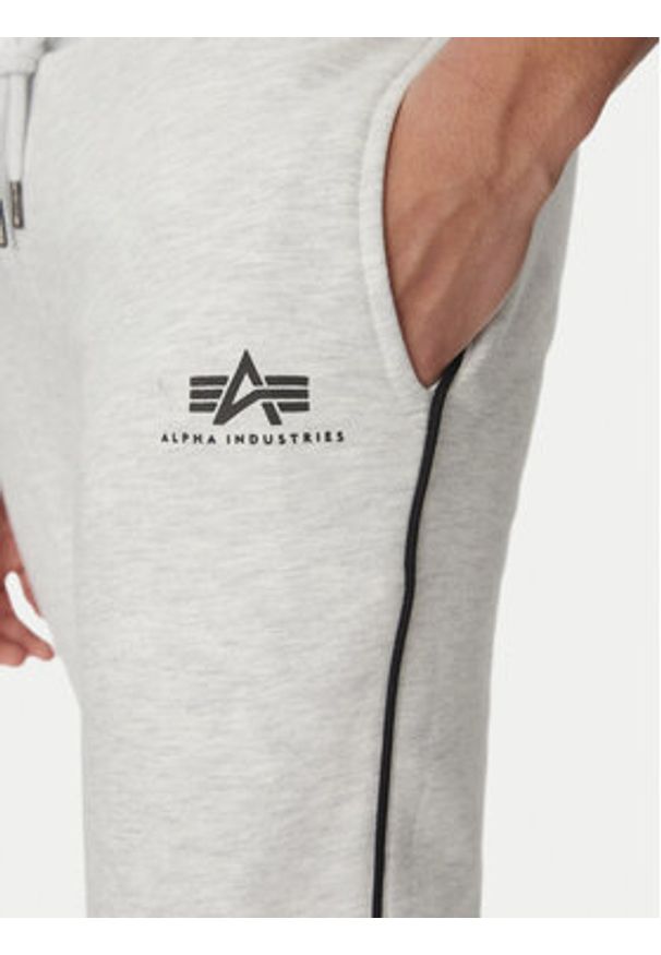 Alpha Industries Spodnie dresowe Small Logo 156374 Szary Regular Fit. Kolor: szary. Materiał: bawełna