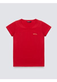 Big-Star - Koszulka damska z brokatowym nadrukiem czerwona Merra 603. Kolor: czerwony. Materiał: dzianina, skóra, materiał. Długość rękawa: krótki rękaw. Długość: krótkie. Wzór: nadruk. Sezon: zima. Styl: klasyczny, elegancki #4