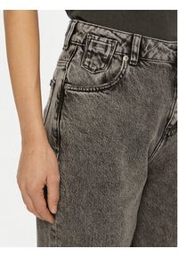 Mustang Jeansy Charlotte 1015989 Szary Mom Fit. Kolor: szary #3