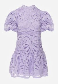 Renee - Fioletowa Sukienka Amathinna. Typ kołnierza: kołnierzyk stójkowy. Kolor: fioletowy. Materiał: tkanina, koronka. Wzór: ażurowy, jednolity, aplikacja, koronka. Sezon: lato. Styl: wizytowy, retro. Długość: mini #2