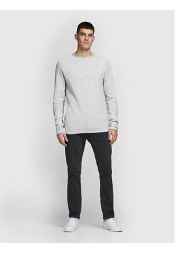 Jack & Jones Sweter Hill 12157321 Szary Regular Fit. Kolor: szary. Materiał: bawełna